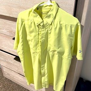 Men’s Large Under Armour fishing shirt